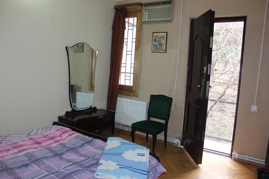 Old District Guest House Tbilisi Zimmer foto